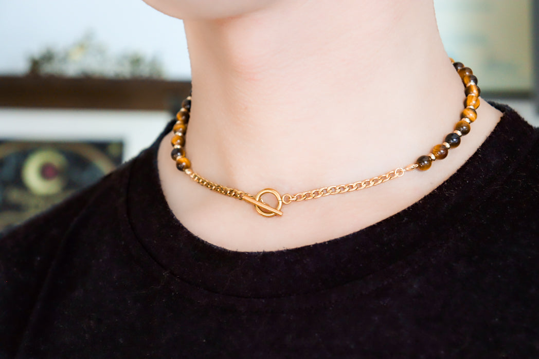 CIRCÉ | Collier en Oeil de tigre et plaqué Or 18 et 24 carats